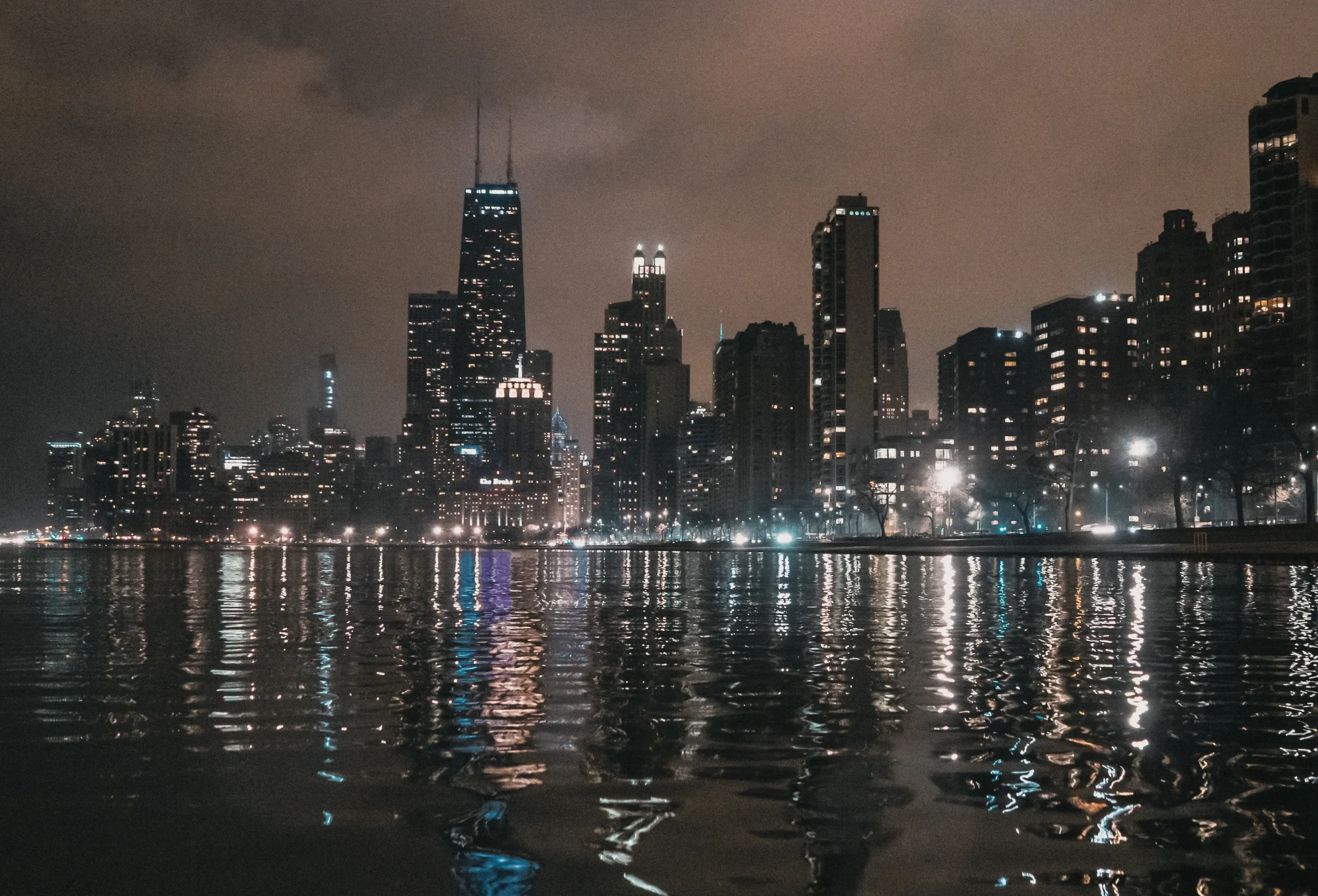 Chicago skyline hero image
